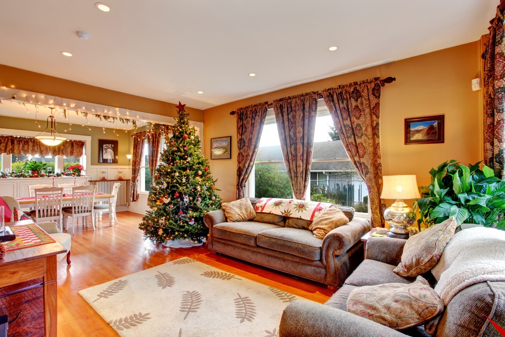 christmas-decorations-wood-floors-svb-kansas-city-holiday-refinish