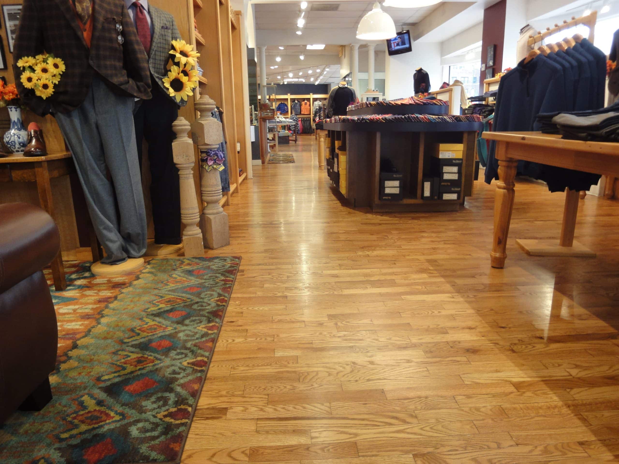 commercial pinstripes scaled The Best Commercial Hardwood Flooring Services